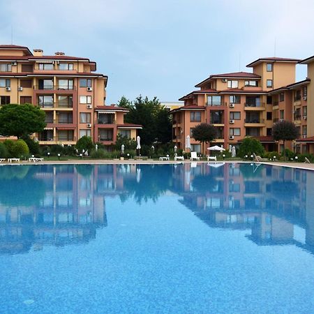 Bright Studio With Parking & Pool Święty Włas Zewnętrze zdjęcie