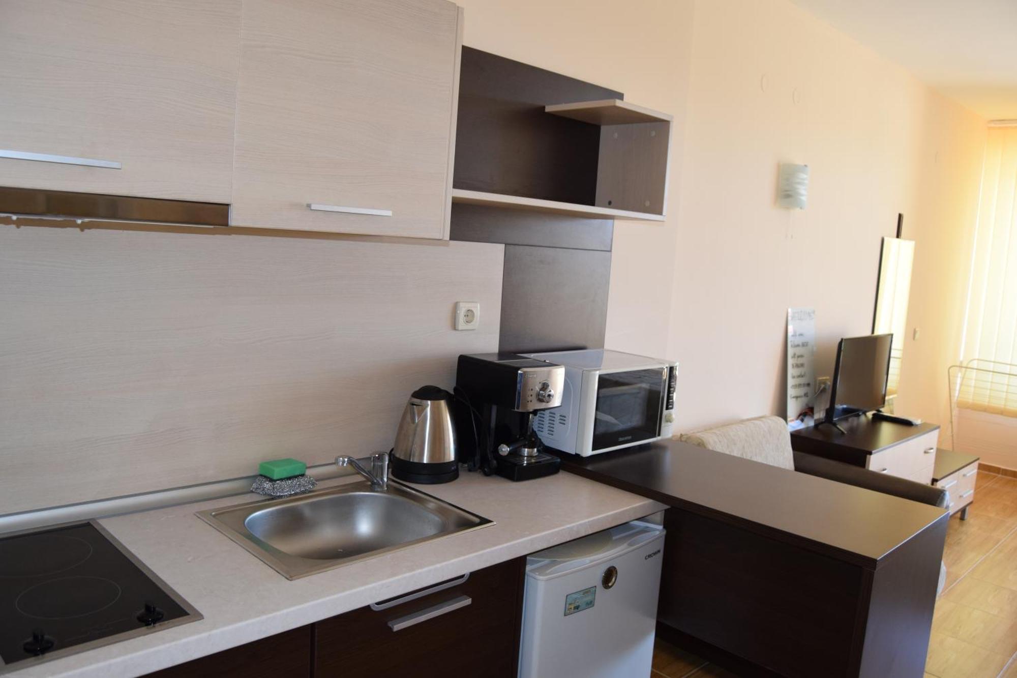 Bright Studio With Parking & Pool Święty Włas Zewnętrze zdjęcie